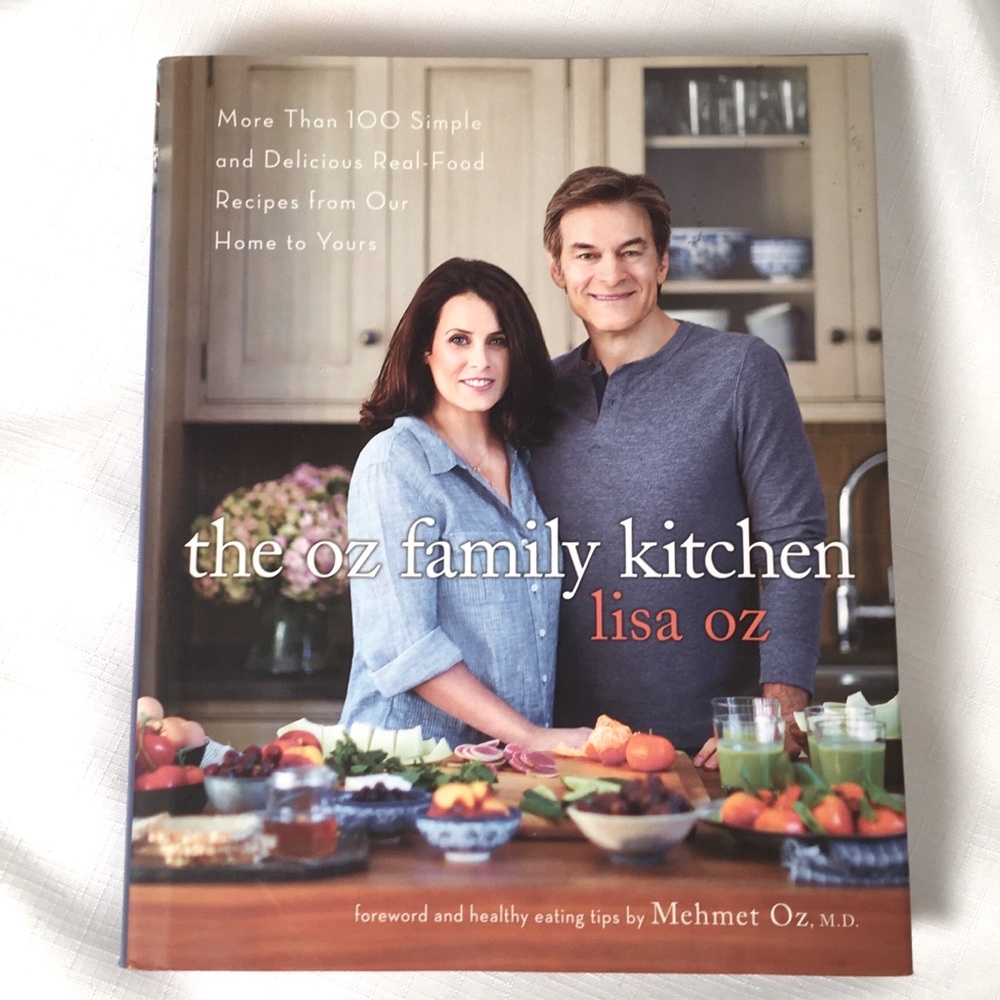 The Oz Family Kitchen Cookbook by Lisa Oz